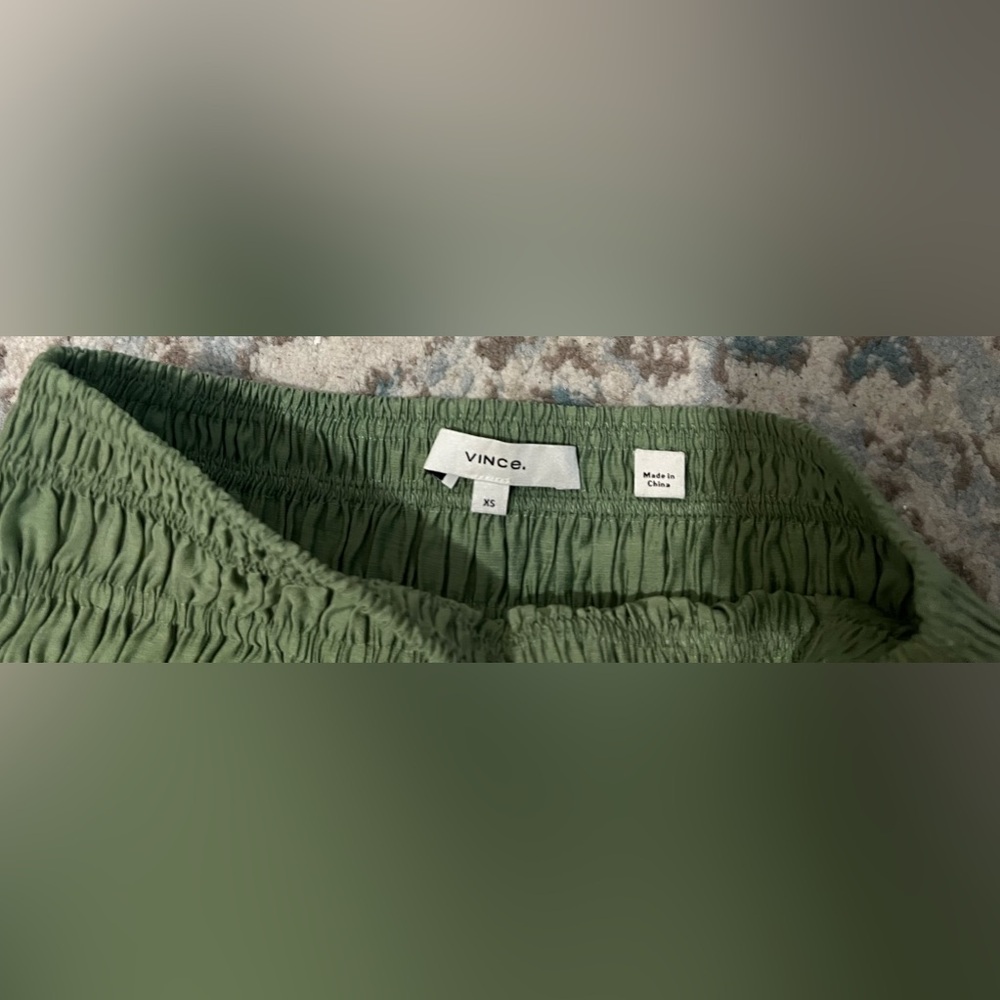 Vince Smocked Midi Skirt in Pistachio XS - Picture 6 of 6